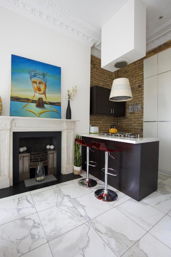 Large 2 Beds Flat Overlooking Clapham Common Park ลอนดอน ภายนอก รูปภาพ